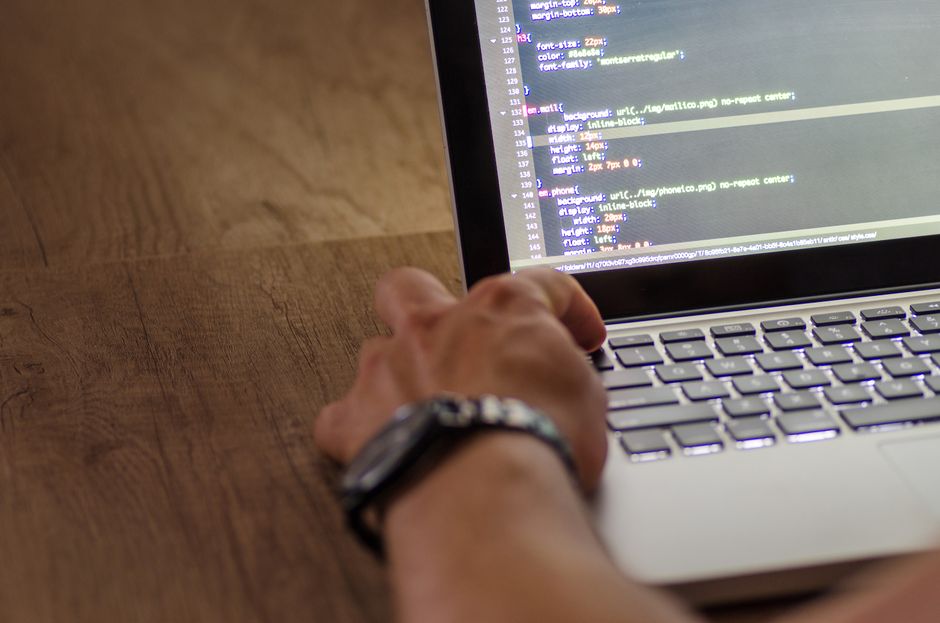 Artikelbild: Programmiersprachen lernen